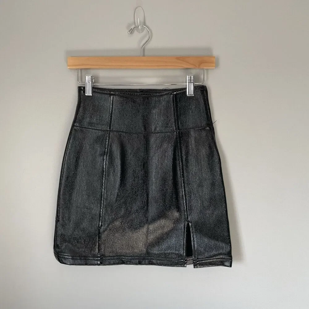 Free People Holding onto a Dream Faux Leather Glossy Mini Skirt Black Size 0